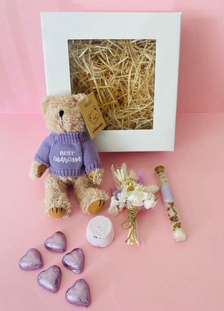 Best Grandma Gift Box 