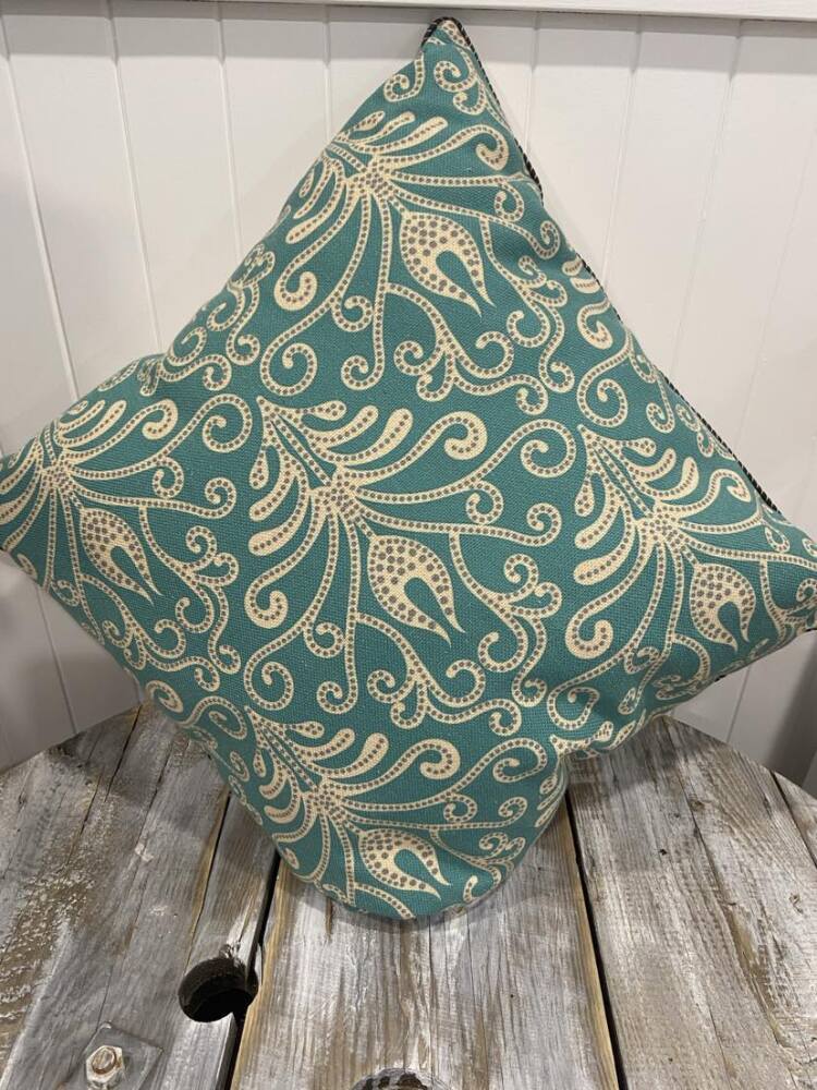 Green Cushion 