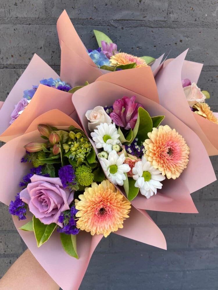 Palmdale Posy
